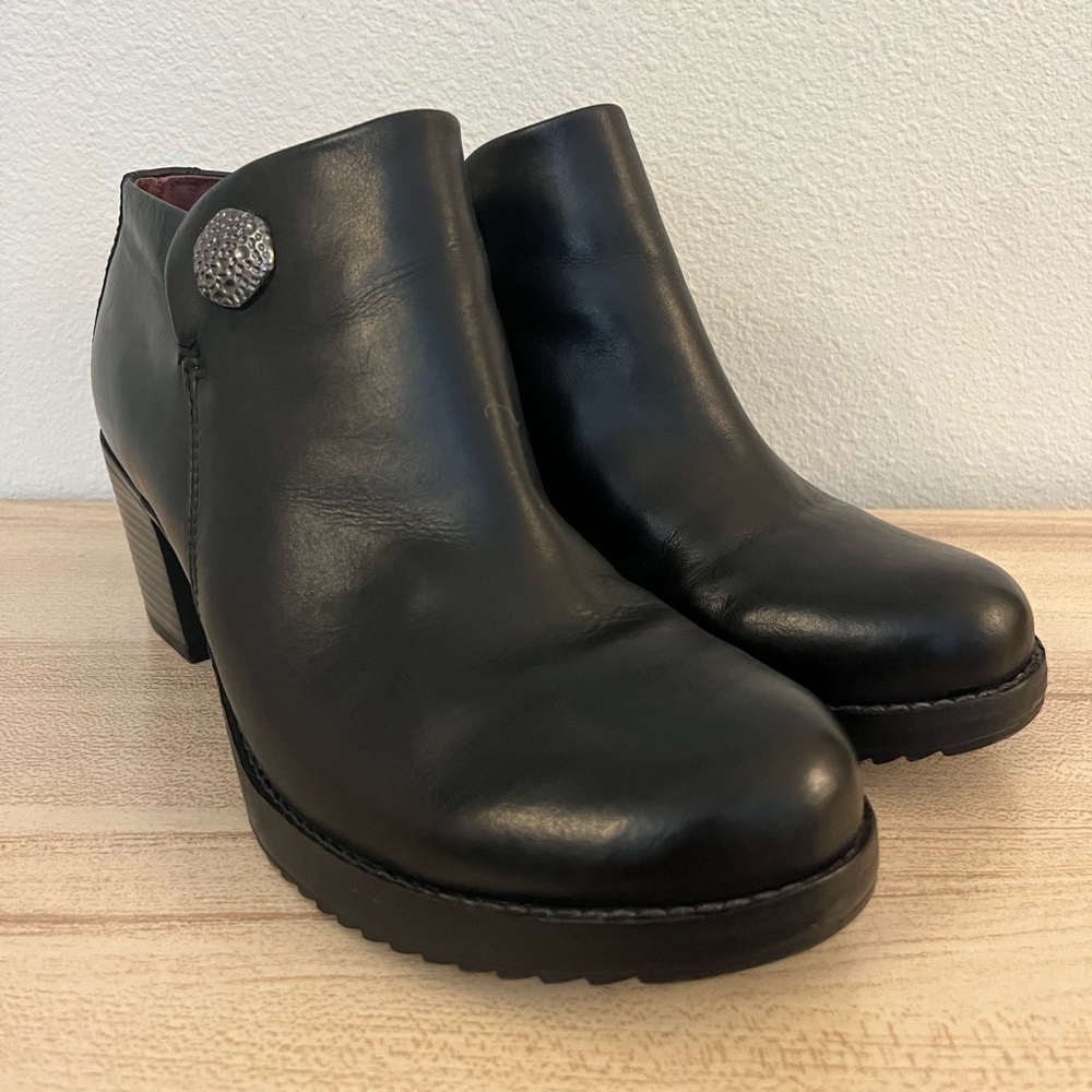 Dansko Women's Amelia Boot Black Leather Sz EU 39